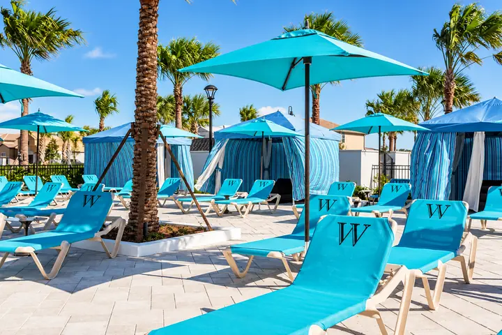 Windsor at Westside poolside cabanas
